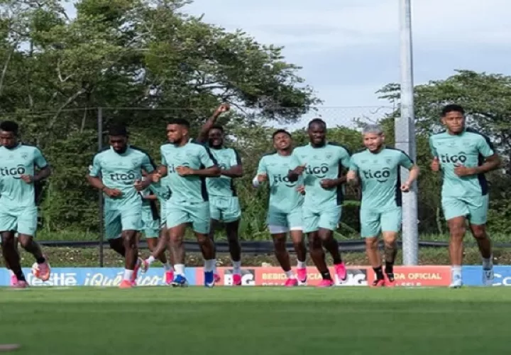 La selección panameña en los entrenamientos del CAR. Foto: FPF