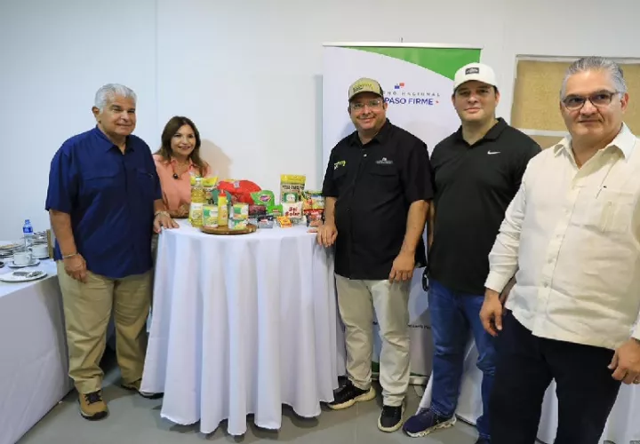 Presidente destaca apoyo a productores.