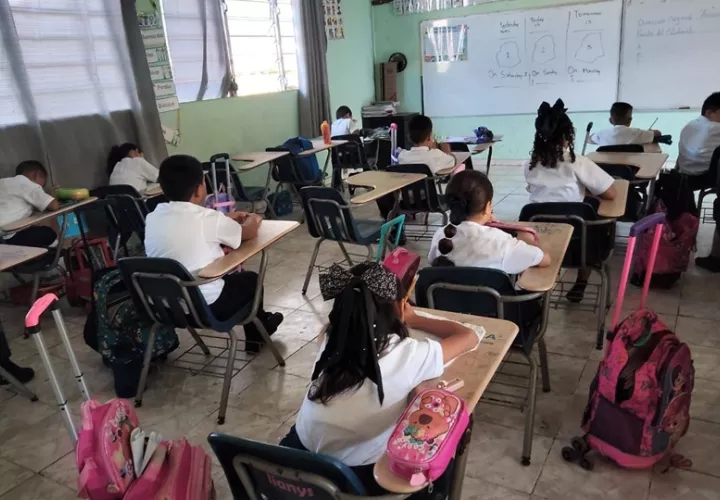 Los estudiantes mostraron sus competencias en la materia de español. Foto: Cortesía