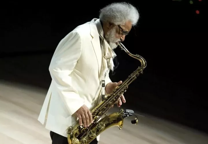 Sonny Rollins durante un concierto en Budapest, Hungría. Foto: EFE / Peter Kollanyi