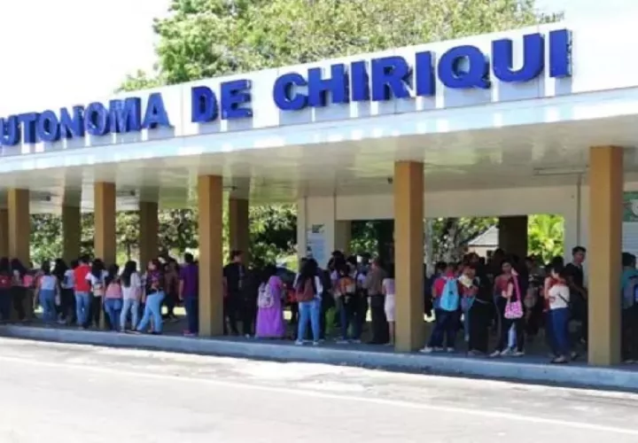 Los estudiantes están preocupados por lo que pasa en la universidad.
