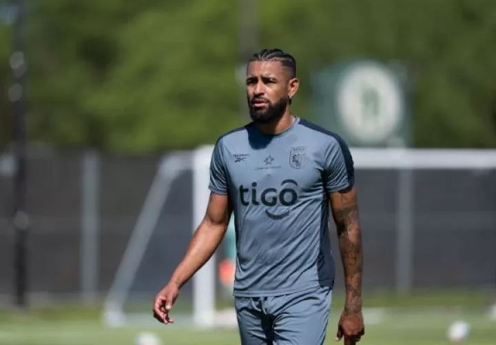 Aníbal Godoy se incorporó al grupo de jugadores. Foto: FPF