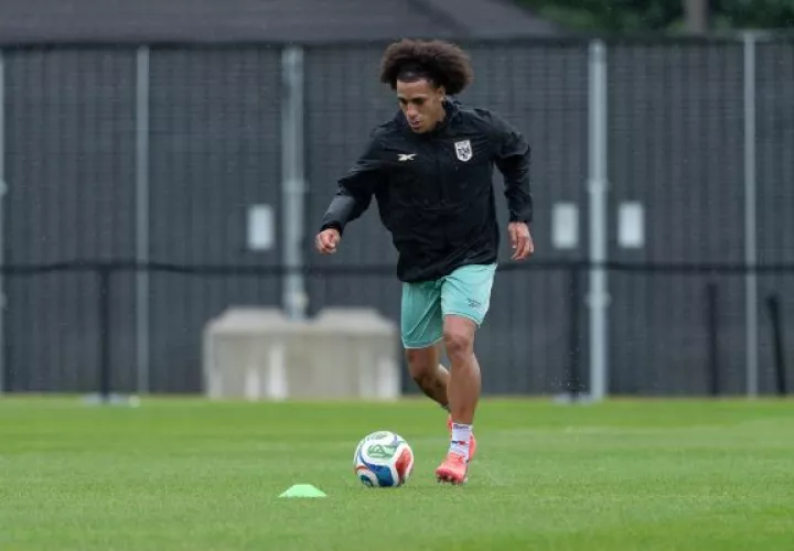 Adalberto 'Coco' Carrasquilla en los entrenamientos de la selección de Panamá. Foto: FPF
