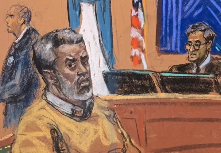  Sean ‘Diddy’ Combs esperando la sentencia de su juicio. Foto: EFE / Jane Rosenberg