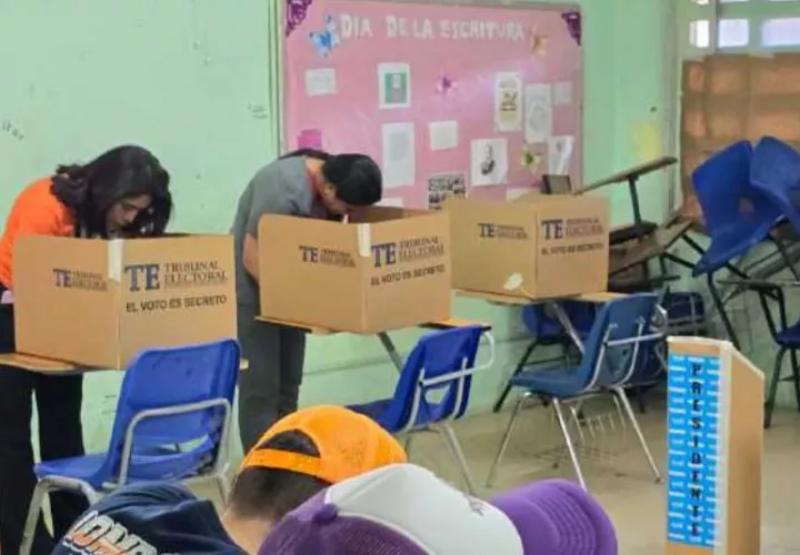La segunda vuelta electoral, conocida también como balotaje, se realiza en países como Colombia, Costa Rica, Chile y Perú.  Archivo