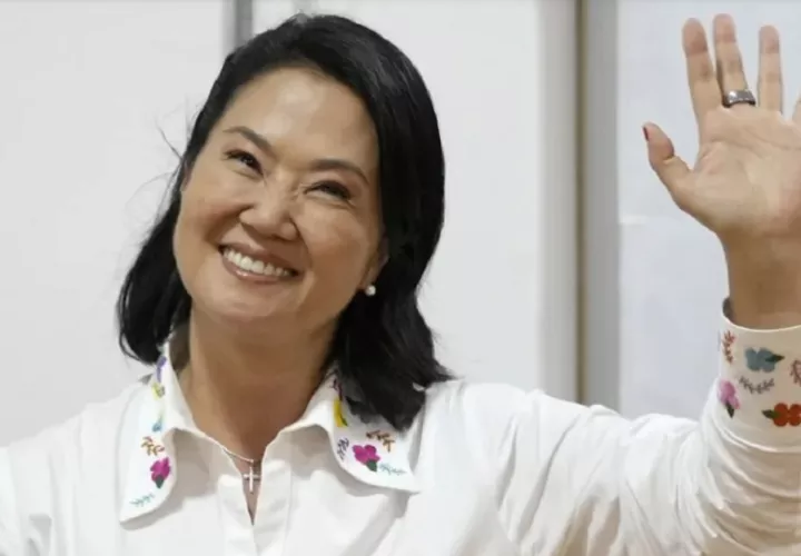 Después de varios intentos, las puertas del poder se le abren a la hija de Alberto Fujimori. Foto: EFE