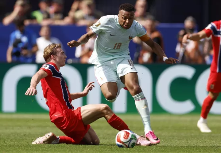 Mbappé sí tuvo acción este viernes. Foto: EFE