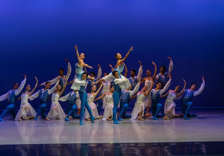 Bailarines brillan en la gala inaugural del Panamá Ballet Fest 2026.