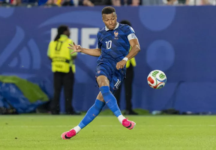 Mbappé anotó dos gols para Francia. Foto: EFE