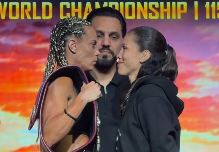 Las estadounidense Jasmine Artiga y la panameña Nataly Delgado. Foto:Captura/ @animalboxing