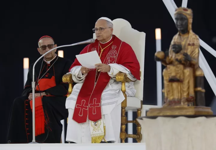 El papa alterna el catalán y el español en sus alocuciones públicas.
