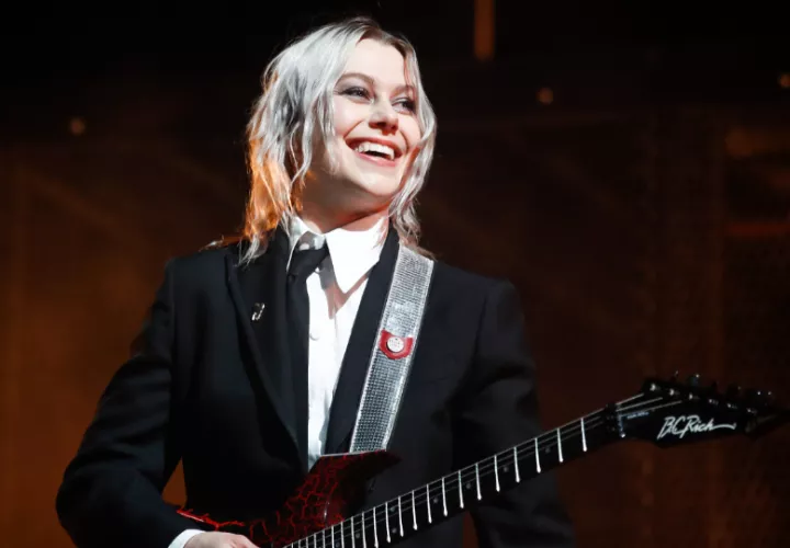 Phoebe Bridgers. Foto: EFE / Caroline Brehman