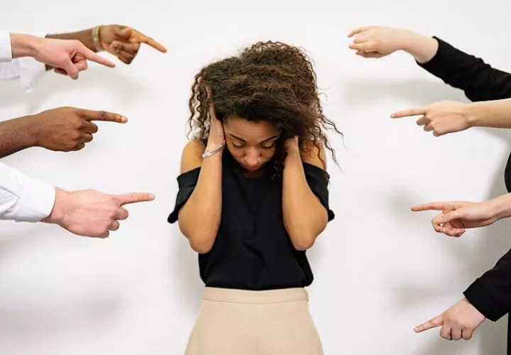 El 71% de ellos afirma haber sido víctima de discriminación en su empleo. Foto: Pexels