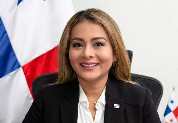 zenia-vasquez_1.jpg
