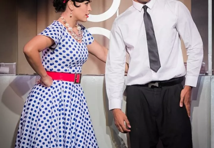 Val Monique Troncoso y Augusto Posso, en "Los inocentes", en Teatro La Estación. Foto: Cortesía.