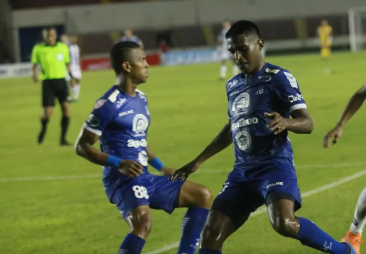 Árabe Unido no ha tenido la temporada a la que tiene acostumbrados a sus fanáticos. /Foto Anayansi Gamez