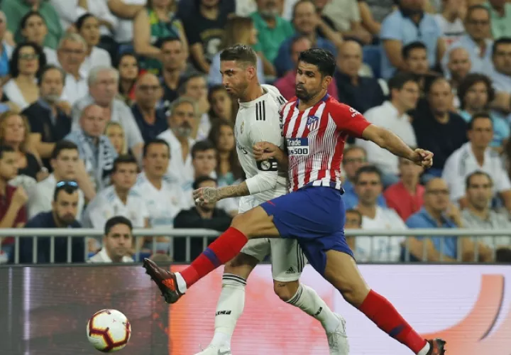 Sergio Ramos (izq.) es el único jugador que había disputado todos los minutos de la temporada. /Foto AP