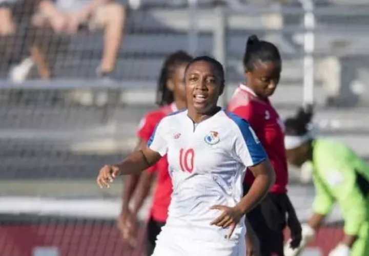 Marta Cox anotó el primer gol del equipo panameño. /Foto @Concacaf