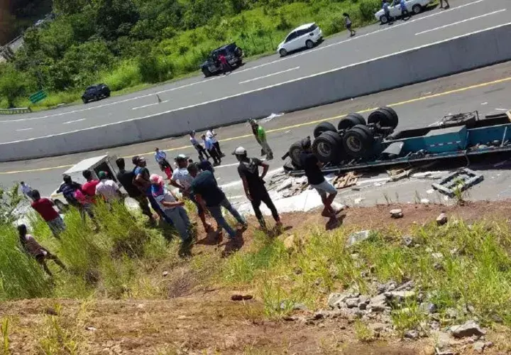 El suceso se registró a la altura del río Cobre en la provincia de Veraguas. /Foto Víctor Eliseo Rodríguez