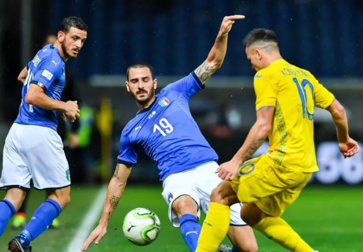 Italia no pudo con Ucrania. /Foto AP