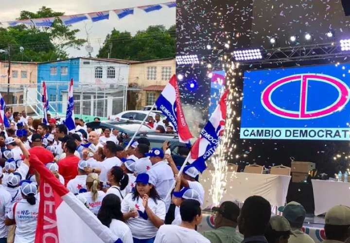 El TE reitera que es obligatorio presentar tanto el informe de ingresos y gastos como la lista de donantes de campaña. /Foto Archivo