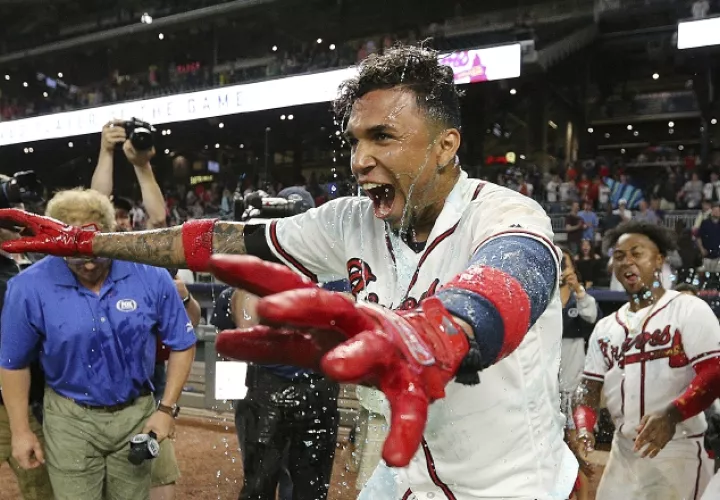 Johan Camargo atribuyó los buenos resultados de Atlanta este año a la unidad de los jugadores. AP