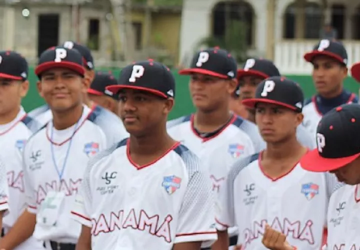 Los integrantes del equipo panameño ayer durante la ceremonia de apertura del premundial. /Foto Cortesía