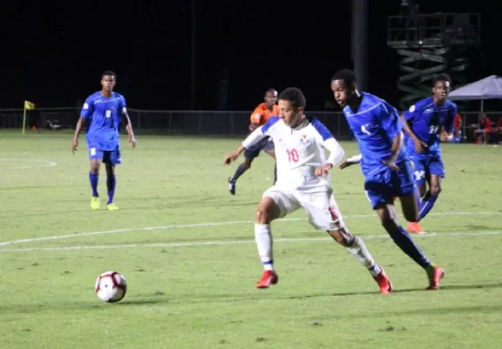 Ángel Orelién (10) ya ha marcado en este torneo. /Foto Fepafut