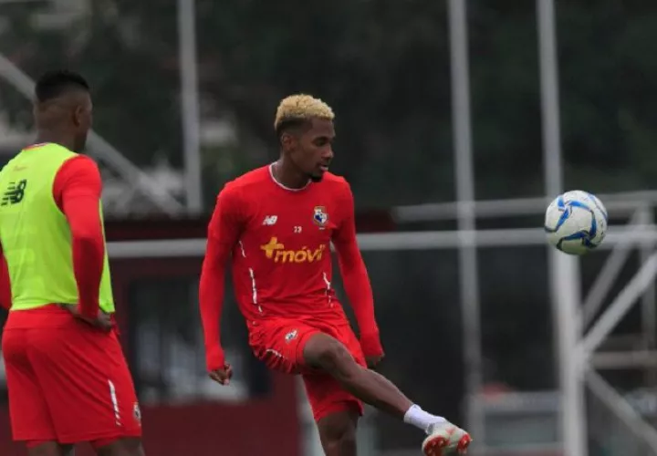 La selección entrenó ayer en el estadio Rommel Fernández. /Foto Fepafut