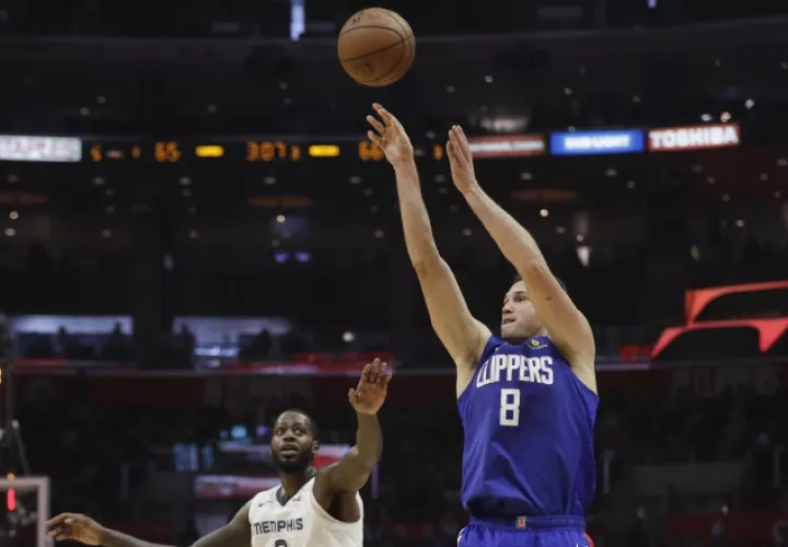 Danilo Gallinari  aportó 20 unidades en el juego de ayer. AP