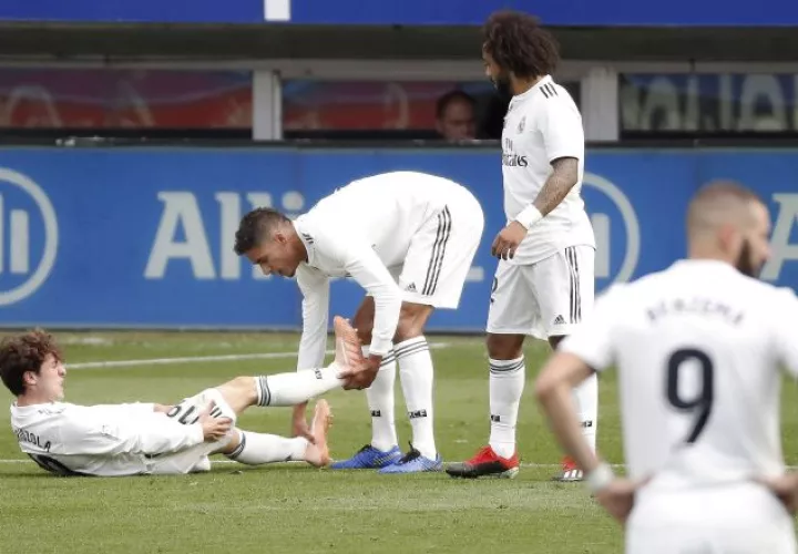Al Real Madrid le anotaron tres goles en su último partido de la Liga española, que fue frente al Eibar. /Foto EFE
