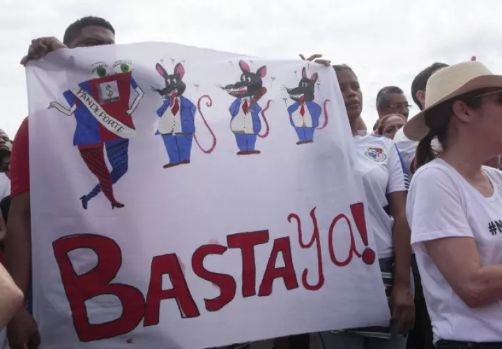 Foto Víctor Arosemena