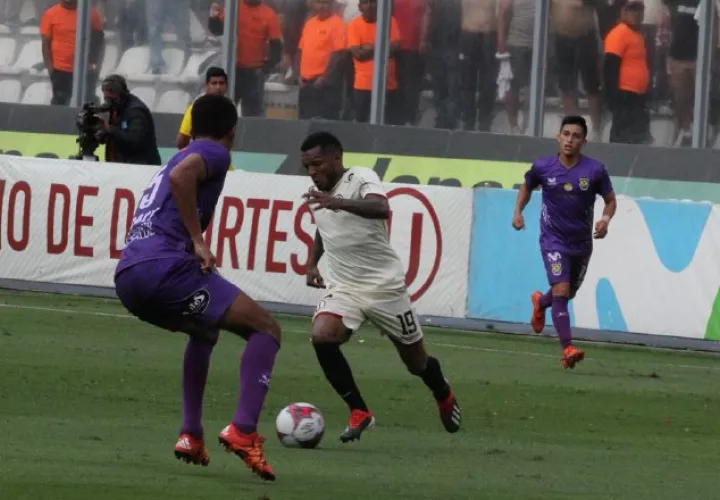 Alberto "Negrito" Quintero  llegó  al conjunto crema a principios del  año pasado procedente del San José Earthquakes. /Foto Cortesía