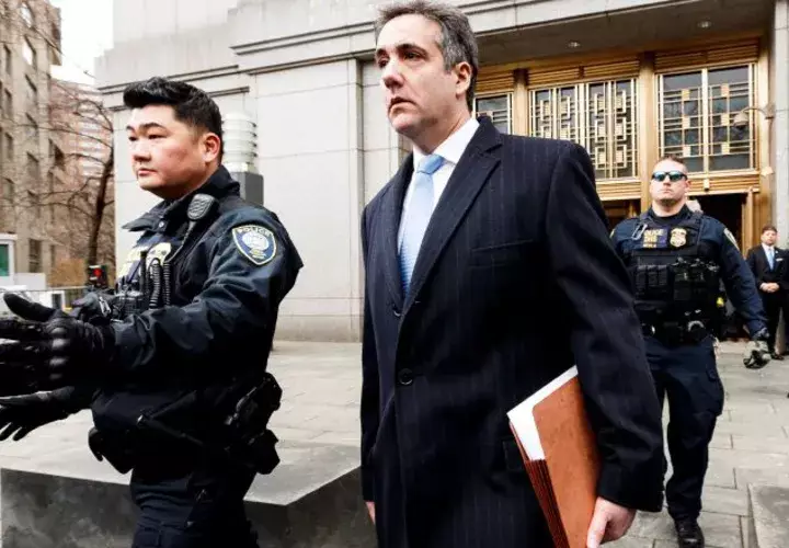 El exabogado personal del mandatario, Michael Cohen aseguró  que su "debilidad" había sido tener una "ciega lealtad a Donald Trump". EFE