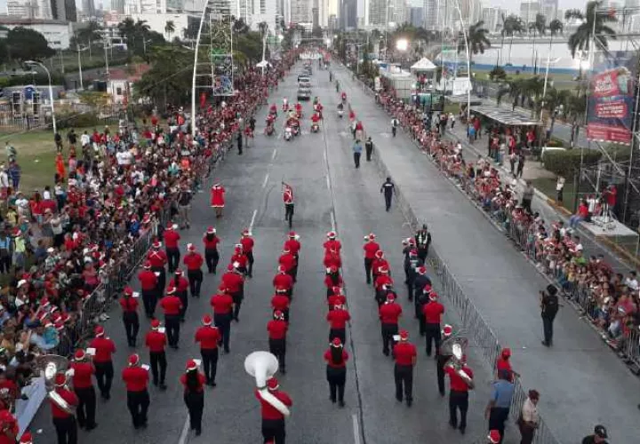 El desfile tuvo  aceptación. /Foto Víctor Arosemena