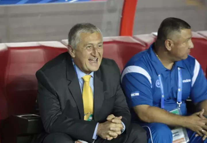 Eduardo Lara ha dirigido  a Colombia. /Foto Anayansi Gmaez