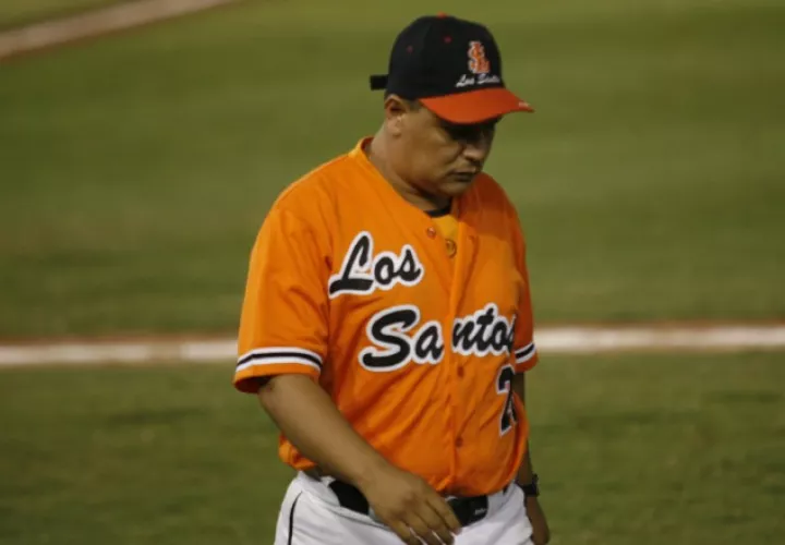 Aristides Bustamante tratará de devolverle la gloria a la tropa santeña, que no gana desde 2011. Grupo Epasa