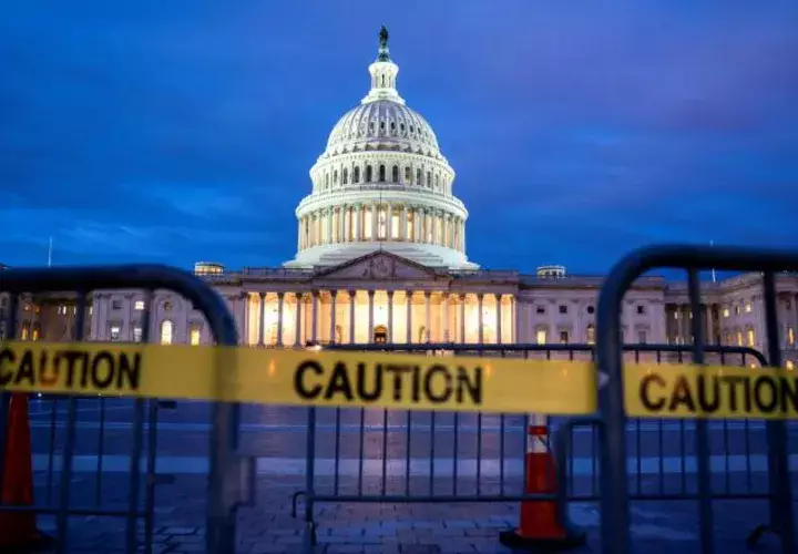 A principios de la semana, el presidente Trump rechazó una resolución continua aprobada por el Senado para financiar al Gobierno. AP