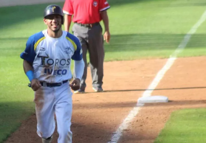 Los Toros de Herrera se impusieron a Panamá Metro 6-2. /Foto @torosdeherrera