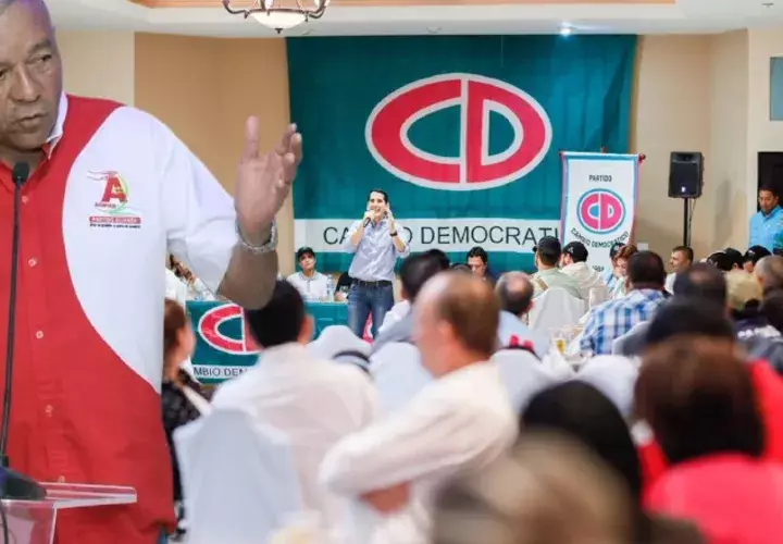 Como una "alianza natural" es calificado el posible acuerdo entre estos dos colectivos políticos. Archivo