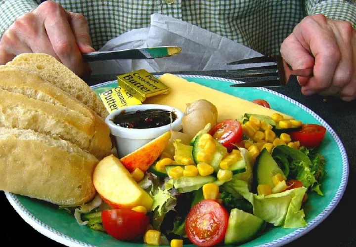 Consumir vegetales. 