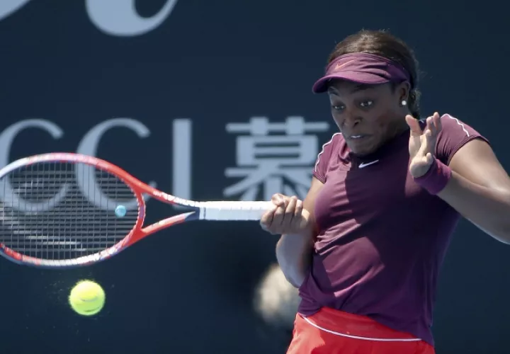 Sloane Stephens durante su partido contra Ekaterina Alexandrova. /Foto AP