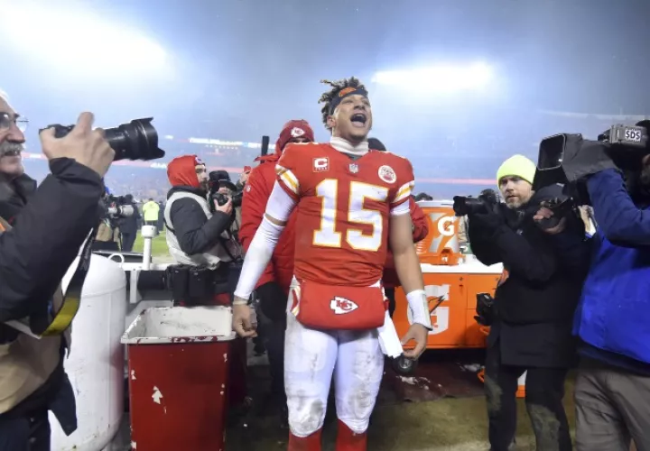 Chiefs  esperan al ganador del juego entre Chargers y  Patriots. /Foto AP