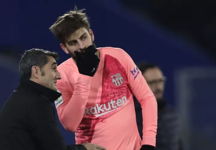 Gerard Piqué formará parte del equipo estelar para el juego de este domingo. /Foto AP