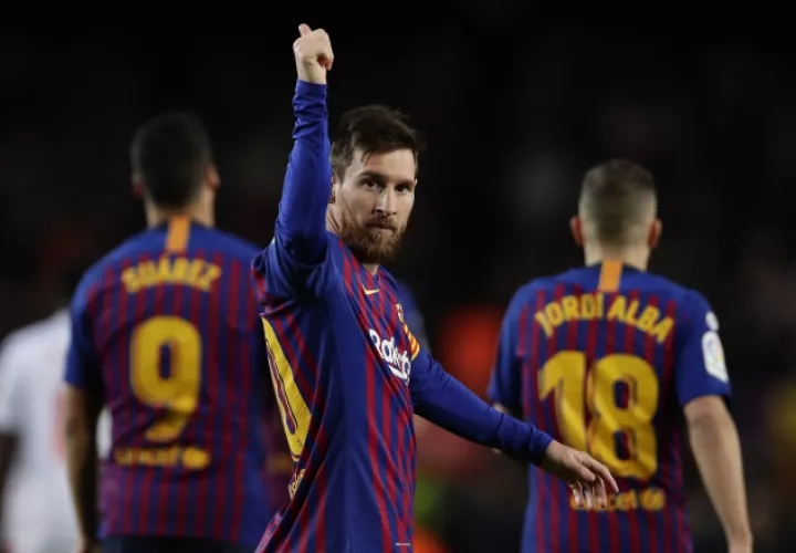 Lionel Messi es el goleador de la liga con 17 tantos. AP