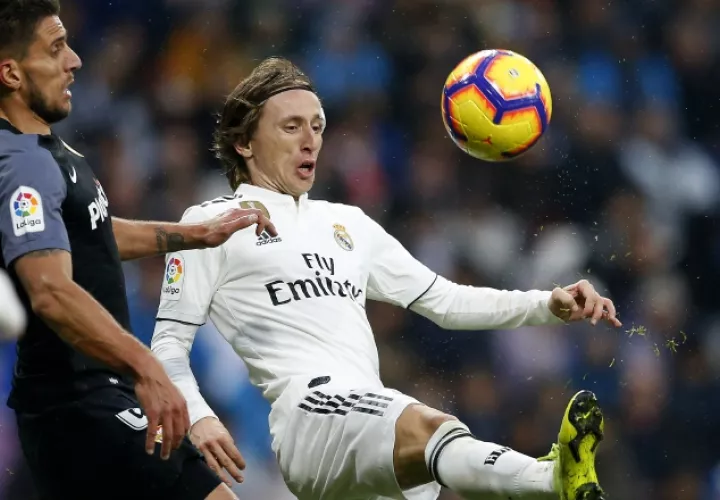 Luka Modric anotó el segundo gol del Real Madrid ante Sevilla. AP