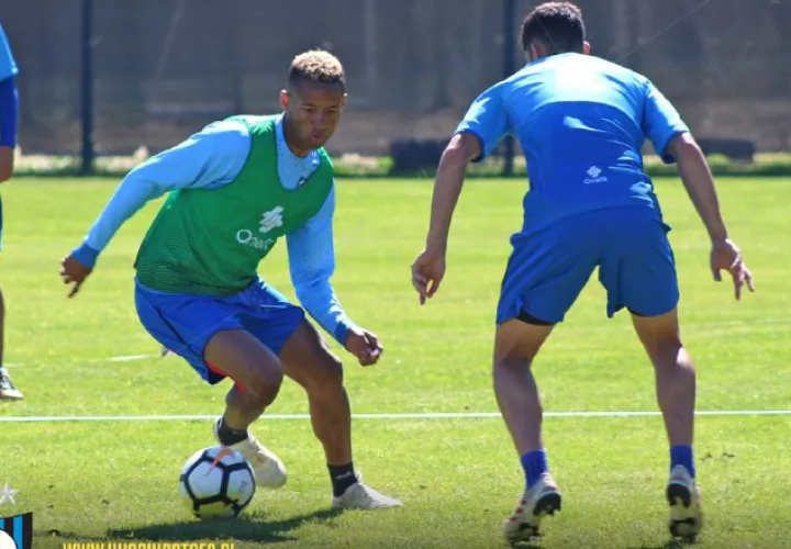 'Gaby' Torres (izq) se encuentra en pretemporada cn el Huachipato en Chile. @Huachipato