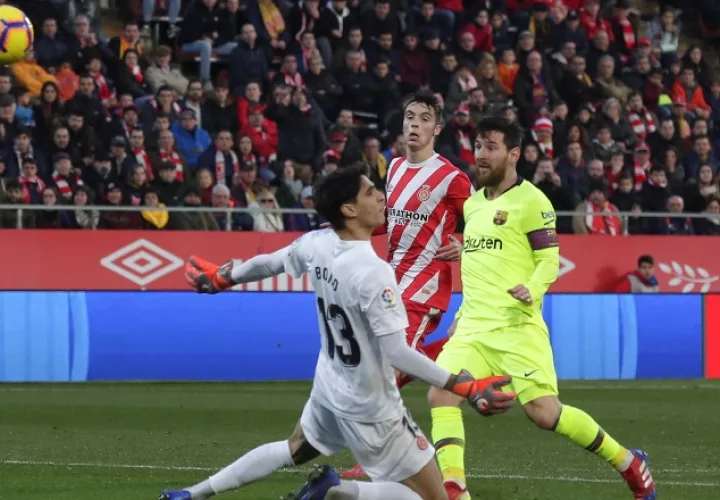 Lionel Messi marcó el gol de la tranquilidad del Barcelona. AP