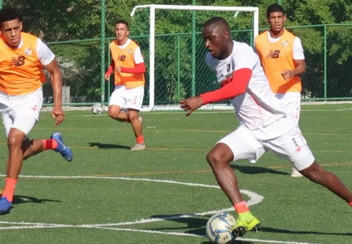 Abdiel "Pistolerito" Arroyo es vinculado al equipo de Oriente Petrolero. @Fepafut