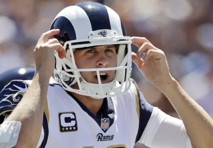 Jared Goff,  durante un partido de temporada regular. AP